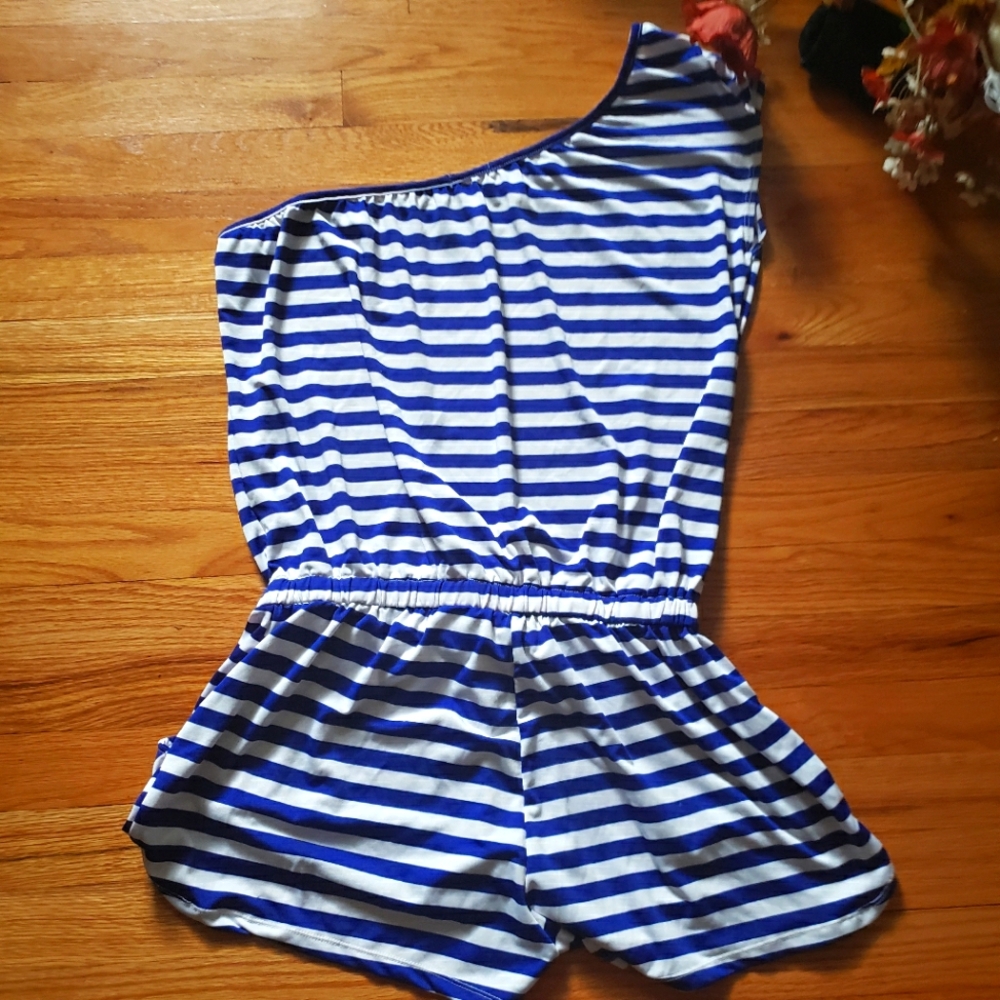 Baby phat white & blue striped one shoulder womens large jumper rare w/ pockets